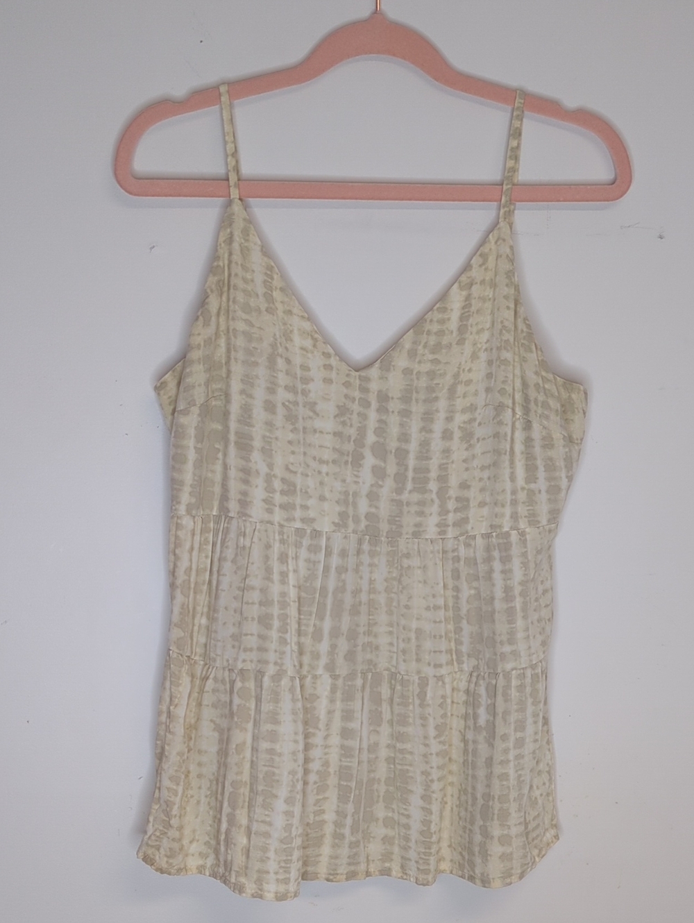 Old Navy Snakeskin Tiered Tank Neutral Tones Size Medium - Picture 5 of 8